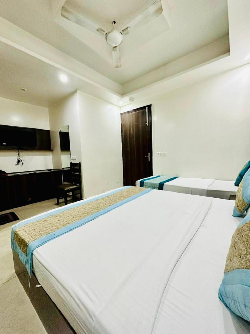 Hotel Sky Plaza 3*
